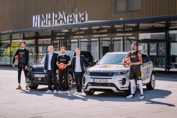 MHP RIESEN LUDWIGSBURG x LAND ROVER D+S AUTOMOBILE